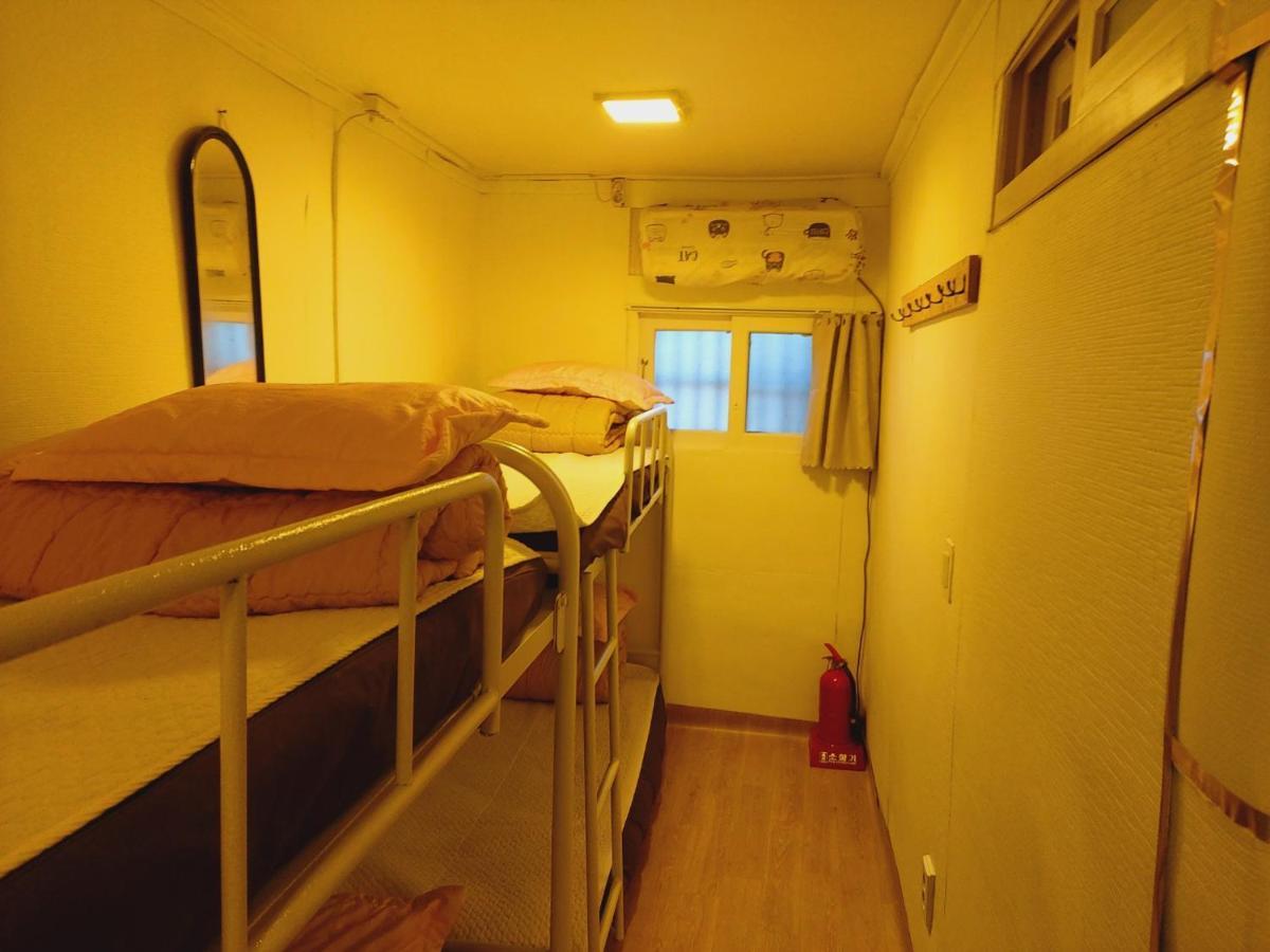 Seoul Guesthouse Foreigners Only Екстериор снимка